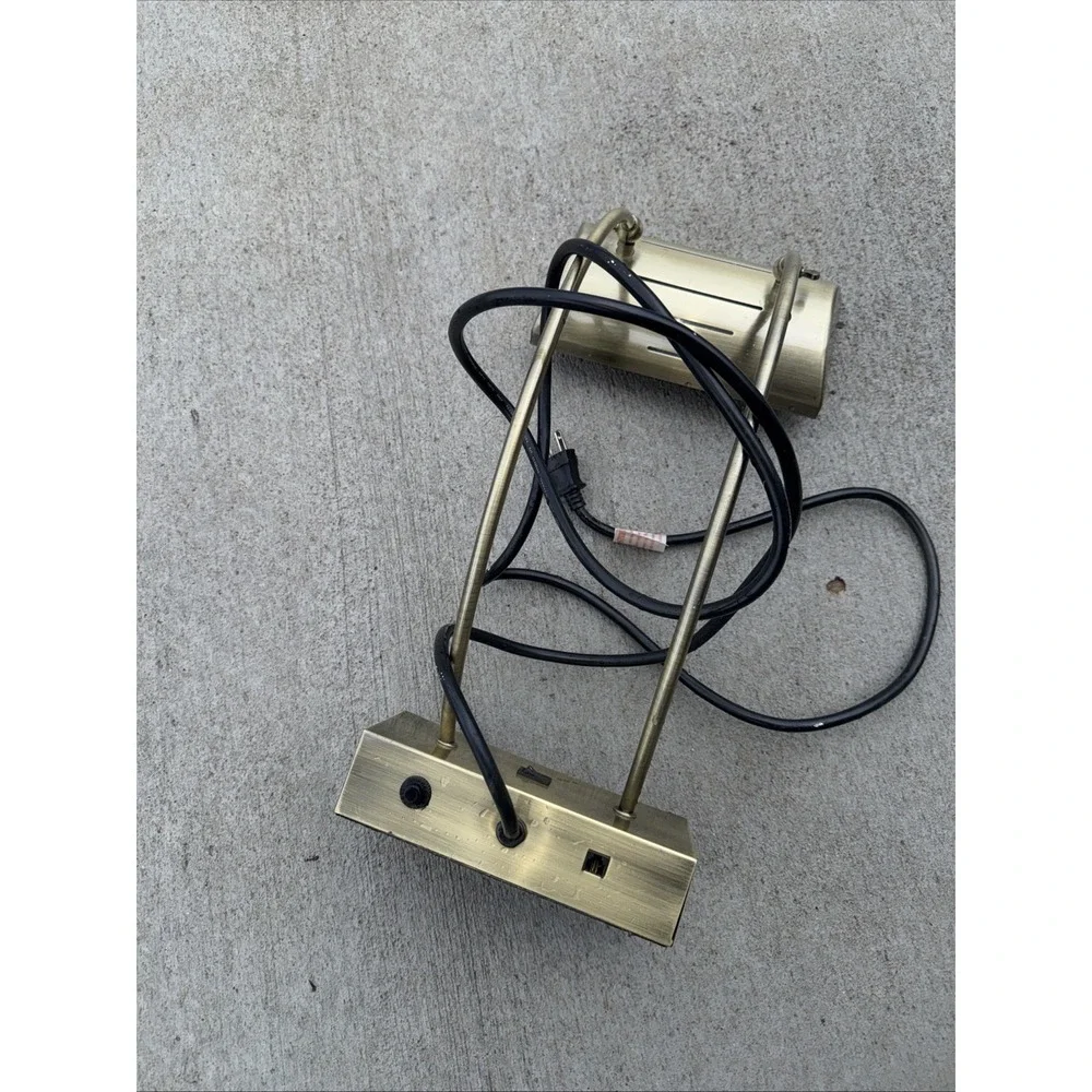 COMPUTER PHONE BANKER'S LAMP CHARGING STATION ANTIQUE BRASS FINISH OUTLETS 2 Pwr